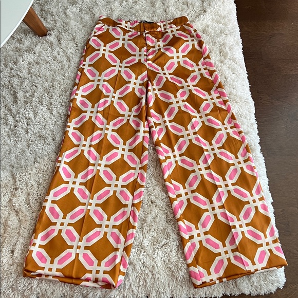 Zara Set - Picture 5 of 9